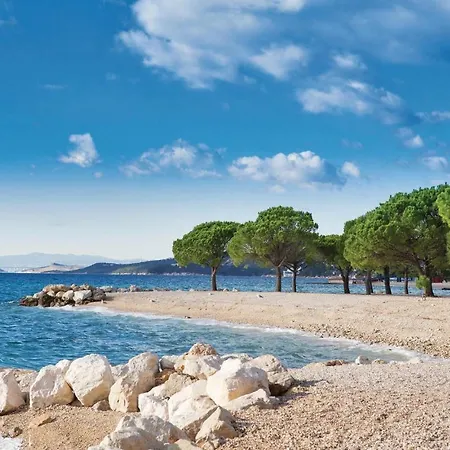 Apartamento In With 2 Bedrooms And Wifi *