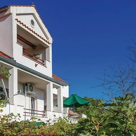 Appartement In With 2 Bedrooms And Wifi *